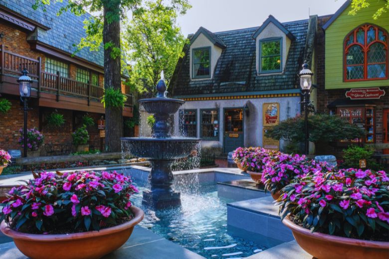 Best Iconic Places to See in Gatlinburg